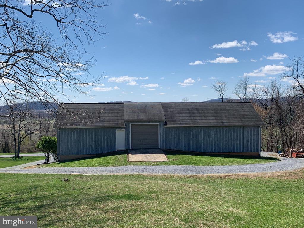 10436 JOHN S MOSBY HWY, PARIS, Virginia 20130, 3 Bedrooms Bedrooms, ,2 BathroomsBathrooms,Residential,14,10436 JOHN S MOSBY HWY,VAFQ2022300 MLS # VAFQ2022300 10436 JOHN S MOSBY HWY, PARIS, Virginia 20130, 3 Bedrooms Bedrooms, ,2 BathroomsBathrooms,Residential,14,10436 JOHN S MOSBY HWY,VAFQ2022300 MLS # VAFQ2022300