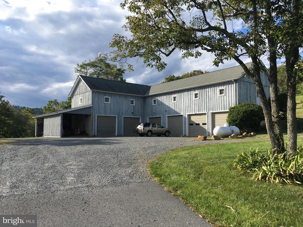 10436 JOHN S MOSBY HWY, PARIS, Virginia 20130, 3 Bedrooms Bedrooms, ,2 BathroomsBathrooms,Residential,14,10436 JOHN S MOSBY HWY,VAFQ2022300 MLS # VAFQ2022300 10436 JOHN S MOSBY HWY, PARIS, Virginia 20130, 3 Bedrooms Bedrooms, ,2 BathroomsBathrooms,Residential,14,10436 JOHN S MOSBY HWY,VAFQ2022300 MLS # VAFQ2022300