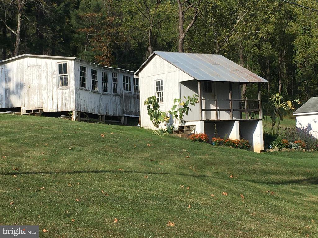 10436 JOHN S MOSBY HWY, PARIS, Virginia 20130, 3 Bedrooms Bedrooms, ,2 BathroomsBathrooms,Residential,14,10436 JOHN S MOSBY HWY,VAFQ2022300 MLS # VAFQ2022300 10436 JOHN S MOSBY HWY, PARIS, Virginia 20130, 3 Bedrooms Bedrooms, ,2 BathroomsBathrooms,Residential,14,10436 JOHN S MOSBY HWY,VAFQ2022300 MLS # VAFQ2022300