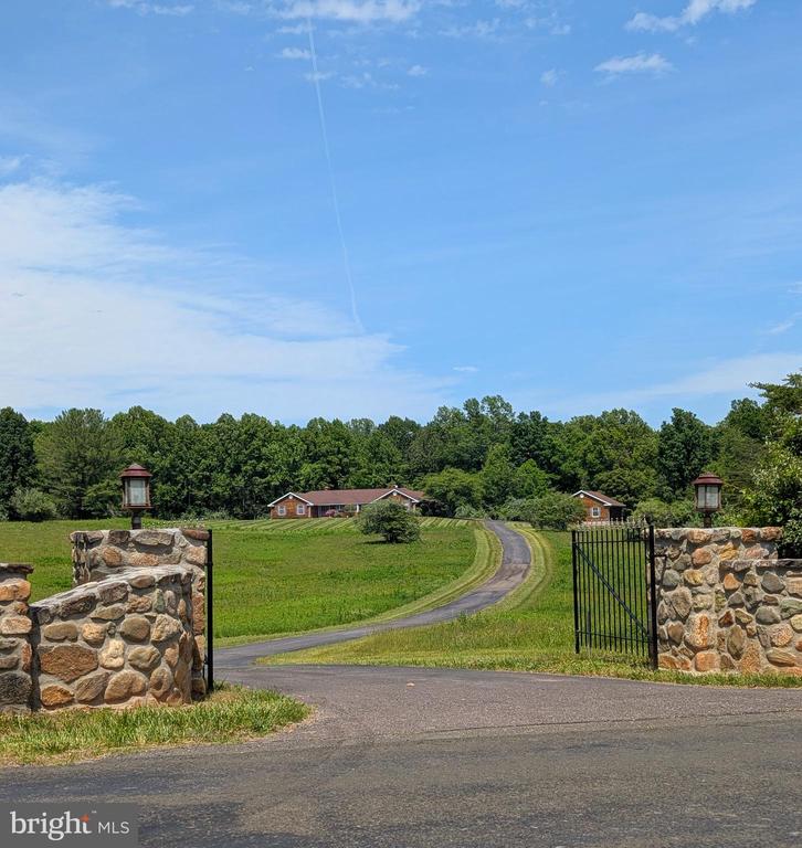 176 ROCK MILLS RD, CASTLETON, Virginia 22716, 4 Bedrooms Bedrooms, ,2 BathroomsBathrooms,Residential,14,176 ROCK MILLS RD,VARP2002676 MLS # VARP2002676 176 ROCK MILLS RD, CASTLETON, Virginia 22716, 4 Bedrooms Bedrooms, ,2 BathroomsBathrooms,Residential,14,176 ROCK MILLS RD,VARP2002676 MLS # VARP2002676
