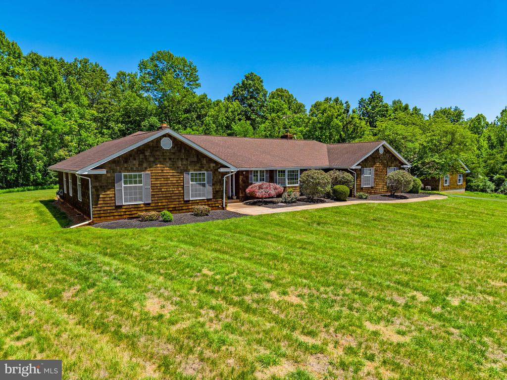 176 ROCK MILLS RD, CASTLETON, Virginia 22716, 4 Bedrooms Bedrooms, ,2 BathroomsBathrooms,Residential,14,176 ROCK MILLS RD,VARP2002676 MLS # VARP2002676 176 ROCK MILLS RD, CASTLETON, Virginia 22716, 4 Bedrooms Bedrooms, ,2 BathroomsBathrooms,Residential,14,176 ROCK MILLS RD,VARP2002676 MLS # VARP2002676