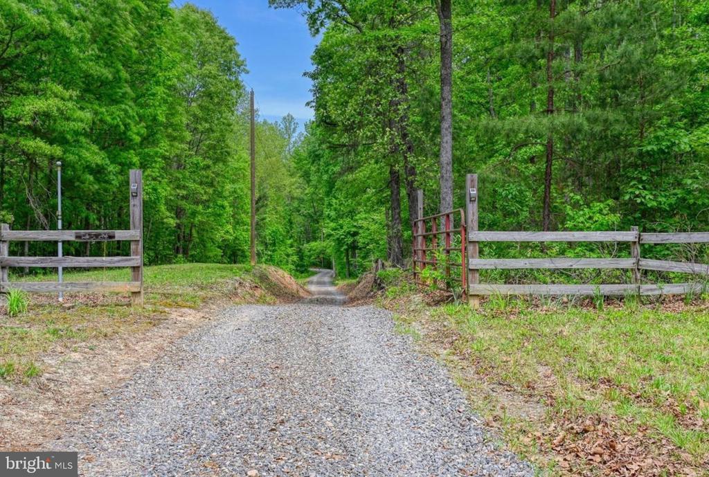 14584 CROSS COUNTY RD, MINERAL, Virginia 23117, ,Farm,14,14584 CROSS COUNTY RD,VALA2010074 MLS # VALA2010074 14584 CROSS COUNTY RD, MINERAL, Virginia 23117, ,Farm,14,14584 CROSS COUNTY RD,VALA2010074 MLS # VALA2010074