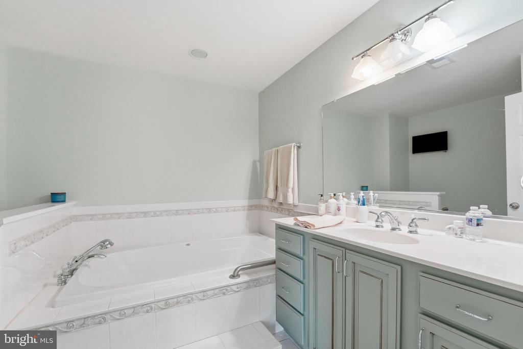 6277 GRIFFINSBURG RD, BOSTON, Virginia 22713, 4 Bedrooms Bedrooms, ,4 BathroomsBathrooms,Residential,14,6277 GRIFFINSBURG RD,VACU2013376 MLS # VACU2013376