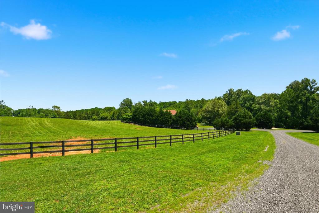 6277 GRIFFINSBURG RD, BOSTON, Virginia 22713, 4 Bedrooms Bedrooms, ,4 BathroomsBathrooms,Residential,14,6277 GRIFFINSBURG RD,VACU2013376 MLS # VACU2013376