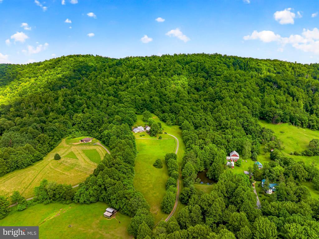 4028 S F T VALLEY RD, ETLAN, Virginia 22719, 5 Bedrooms Bedrooms, ,5 BathroomsBathrooms,Residential,14,4028 S F T VALLEY RD,VAMA2002818 MLS # VAMA2002818 4028 S F T VALLEY RD, ETLAN, Virginia 22719, 5 Bedrooms Bedrooms, ,5 BathroomsBathrooms,Residential,14,4028 S F T VALLEY RD,VAMA2002818 MLS # VAMA2002818
