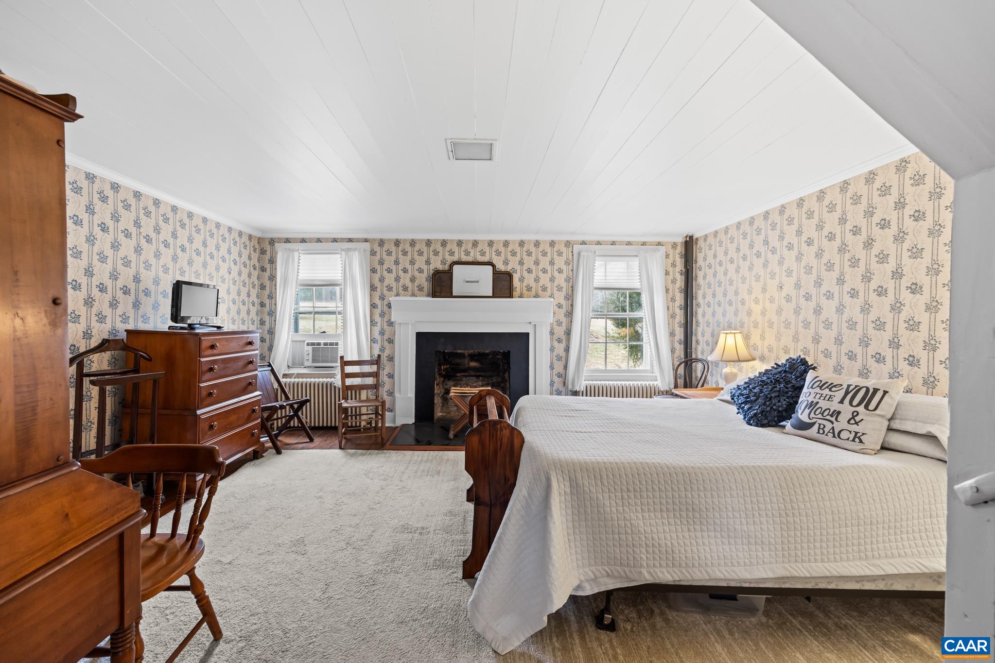1128 BEAVERDAM RD, KESWICK, Virginia 22947, 5 Bedrooms Bedrooms, ,2 BathroomsBathrooms,Residential,14,1128 BEAVERDAM RD,674077 MLS # 674077