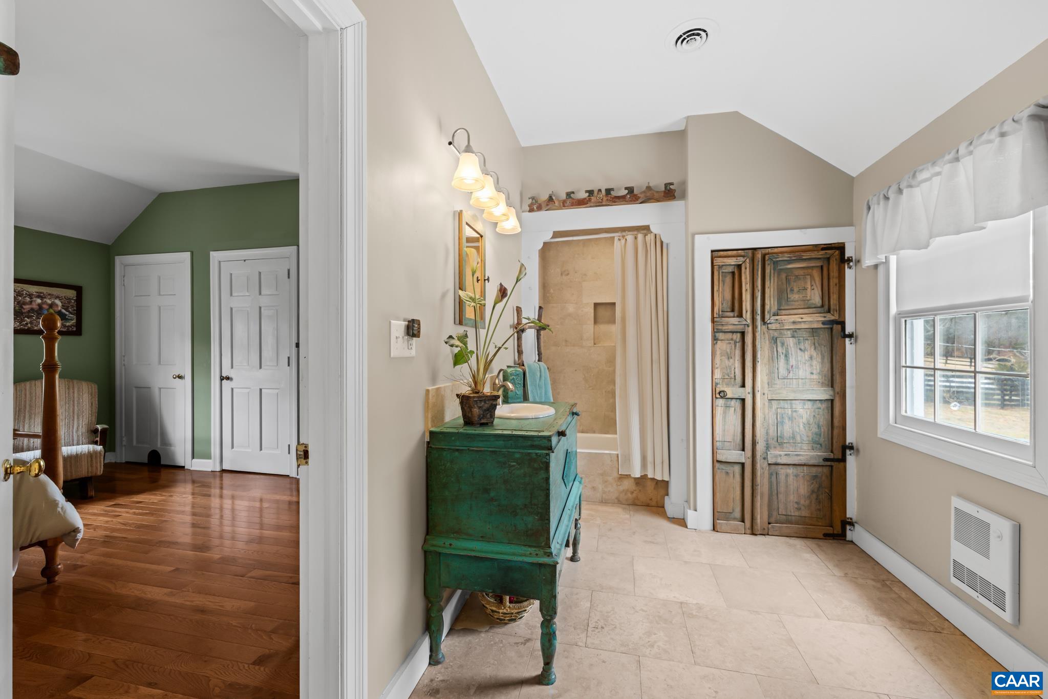 1128 BEAVERDAM RD, KESWICK, Virginia 22947, 5 Bedrooms Bedrooms, ,2 BathroomsBathrooms,Residential,14,1128 BEAVERDAM RD,674077 MLS # 674077
