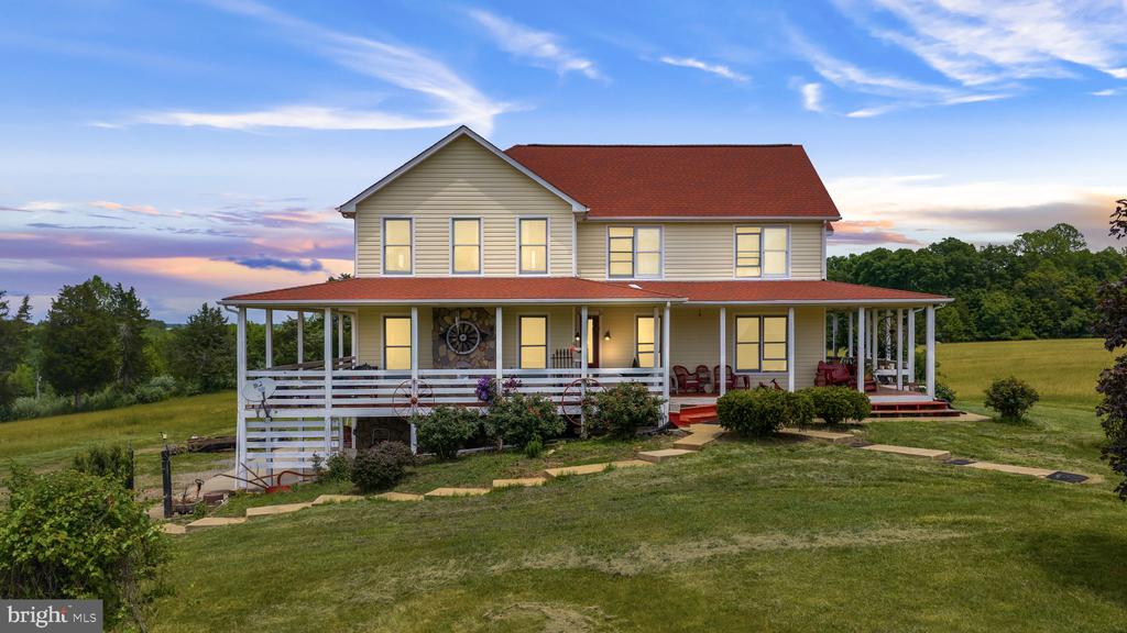 12501 W CATHARPIN RD, SPOTSYLVANIA, Virginia 22551, 4 Bedrooms Bedrooms, ,3 BathroomsBathrooms,Residential,14,12501 W CATHARPIN RD,VASP2042994 MLS # VASP2042994
