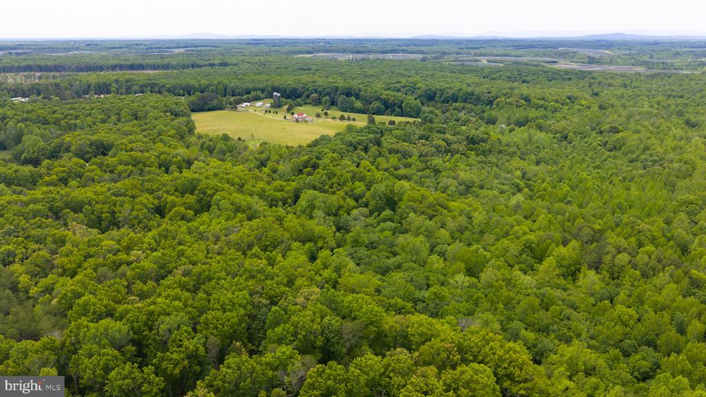 12501 W CATHARPIN RD, SPOTSYLVANIA, Virginia 22551, 4 Bedrooms Bedrooms, ,3 BathroomsBathrooms,Residential,14,12501 W CATHARPIN RD,VASP2042994 MLS # VASP2042994