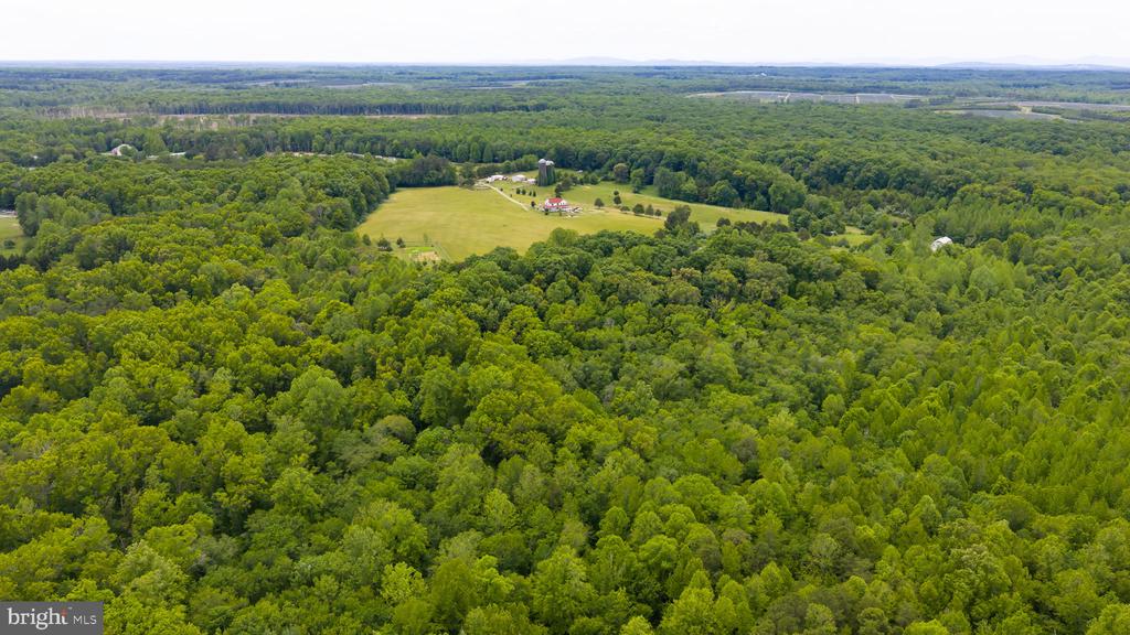 12501 W CATHARPIN RD, SPOTSYLVANIA, Virginia 22551, 4 Bedrooms Bedrooms, ,3 BathroomsBathrooms,Residential,14,12501 W CATHARPIN RD,VASP2042994 MLS # VASP2042994