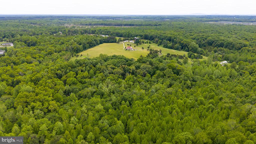12501 W CATHARPIN RD, SPOTSYLVANIA, Virginia 22551, 4 Bedrooms Bedrooms, ,3 BathroomsBathrooms,Residential,14,12501 W CATHARPIN RD,VASP2042994 MLS # VASP2042994