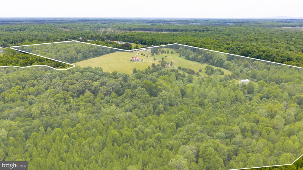 12501 W CATHARPIN RD, SPOTSYLVANIA, Virginia 22551, 4 Bedrooms Bedrooms, ,3 BathroomsBathrooms,Residential,14,12501 W CATHARPIN RD,VASP2042994 MLS # VASP2042994