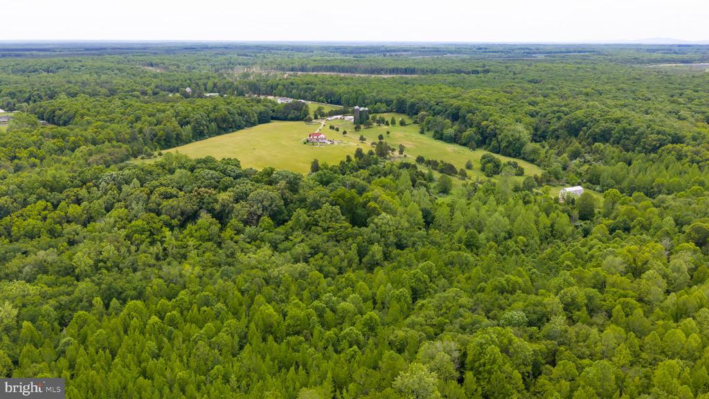 12501 W CATHARPIN RD, SPOTSYLVANIA, Virginia 22551, 4 Bedrooms Bedrooms, ,3 BathroomsBathrooms,Residential,14,12501 W CATHARPIN RD,VASP2042994 MLS # VASP2042994
