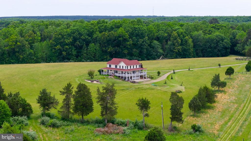 12501 W CATHARPIN RD, SPOTSYLVANIA, Virginia 22551, 4 Bedrooms Bedrooms, ,3 BathroomsBathrooms,Residential,14,12501 W CATHARPIN RD,VASP2042994 MLS # VASP2042994