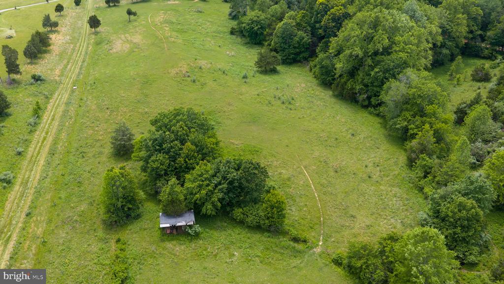12501 W CATHARPIN RD, SPOTSYLVANIA, Virginia 22551, 4 Bedrooms Bedrooms, ,3 BathroomsBathrooms,Residential,14,12501 W CATHARPIN RD,VASP2042994 MLS # VASP2042994