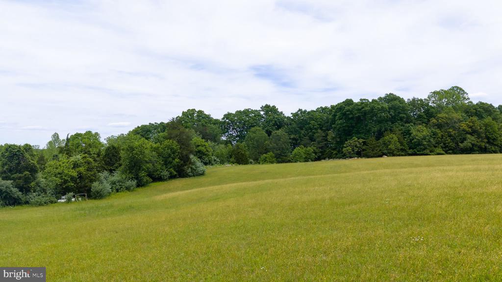 12501 W CATHARPIN RD, SPOTSYLVANIA, Virginia 22551, 4 Bedrooms Bedrooms, ,3 BathroomsBathrooms,Residential,14,12501 W CATHARPIN RD,VASP2042994 MLS # VASP2042994