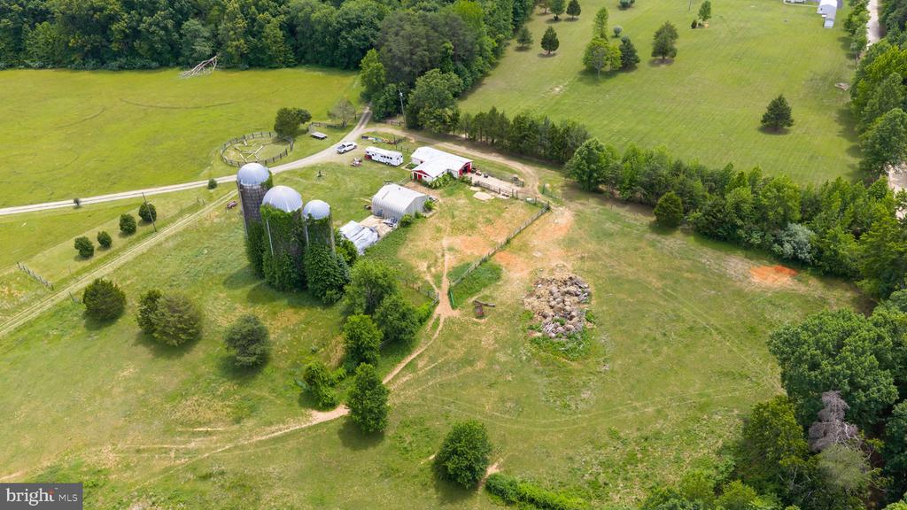 12501 W CATHARPIN RD, SPOTSYLVANIA, Virginia 22551, 4 Bedrooms Bedrooms, ,3 BathroomsBathrooms,Residential,14,12501 W CATHARPIN RD,VASP2042994 MLS # VASP2042994