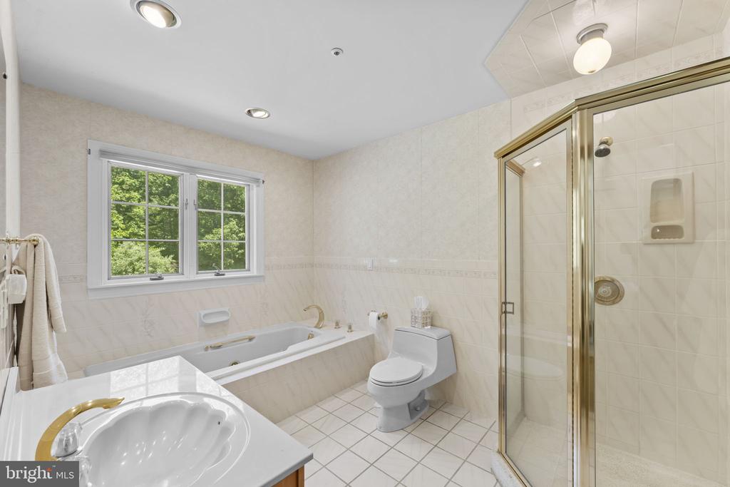 176 ROCK MILLS RD, CASTLETON, Virginia 22716, 4 Bedrooms Bedrooms, ,2 BathroomsBathrooms,Residential,14,176 ROCK MILLS RD,VARP2002676 MLS # VARP2002676