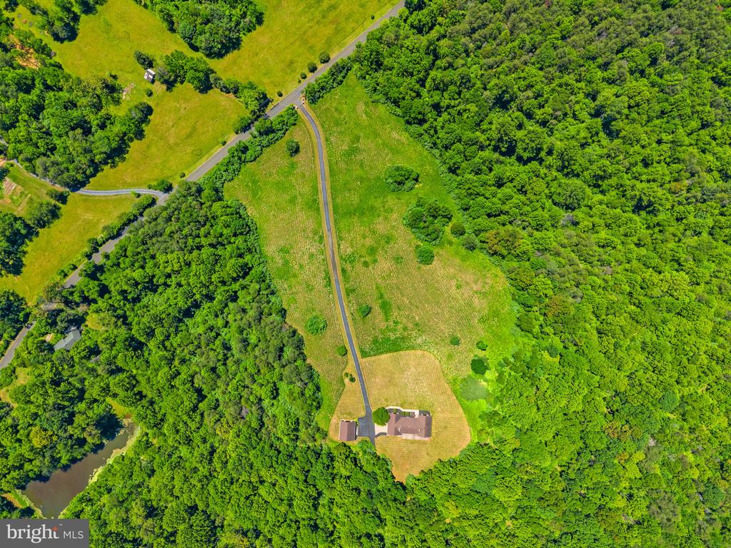 176 ROCK MILLS RD, CASTLETON, Virginia 22716, 4 Bedrooms Bedrooms, ,2 BathroomsBathrooms,Residential,14,176 ROCK MILLS RD,VARP2002676 MLS # VARP2002676