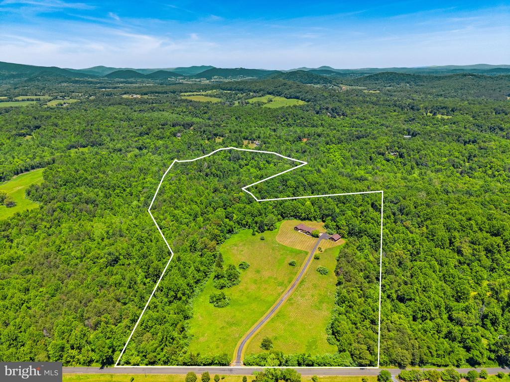176 ROCK MILLS RD, CASTLETON, Virginia 22716, 4 Bedrooms Bedrooms, ,2 BathroomsBathrooms,Residential,14,176 ROCK MILLS RD,VARP2002676 MLS # VARP2002676