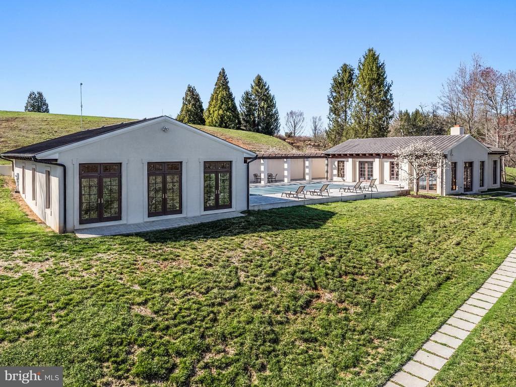 2547 HALFWAY RD, THE PLAINS, Virginia 20198, 5 Bedrooms Bedrooms, ,5 BathroomsBathrooms,Residential,14,2547 HALFWAY RD,VAFQ2021476 MLS # VAFQ2021476