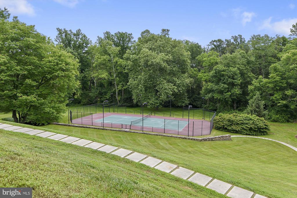 2547 HALFWAY RD, THE PLAINS, Virginia 20198, 5 Bedrooms Bedrooms, ,5 BathroomsBathrooms,Residential,14,2547 HALFWAY RD,VAFQ2021476 MLS # VAFQ2021476