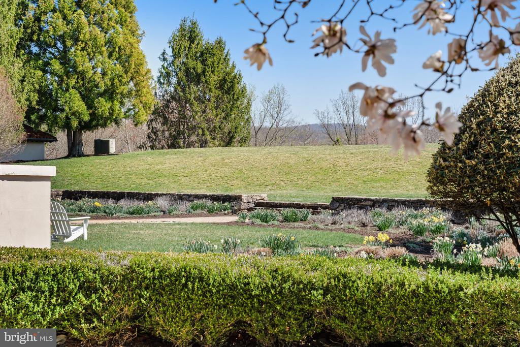 2547 HALFWAY RD, THE PLAINS, Virginia 20198, 5 Bedrooms Bedrooms, ,5 BathroomsBathrooms,Residential,14,2547 HALFWAY RD,VAFQ2021476 MLS # VAFQ2021476