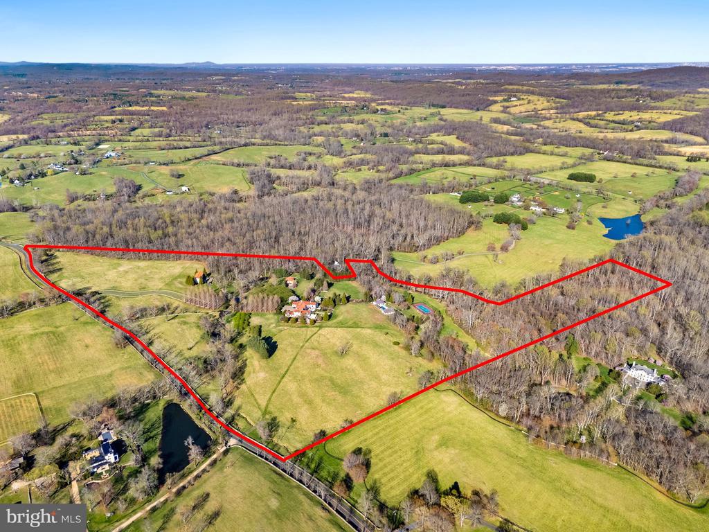 2547 HALFWAY RD, THE PLAINS, Virginia 20198, 5 Bedrooms Bedrooms, ,5 BathroomsBathrooms,Residential,14,2547 HALFWAY RD,VAFQ2021476 MLS # VAFQ2021476