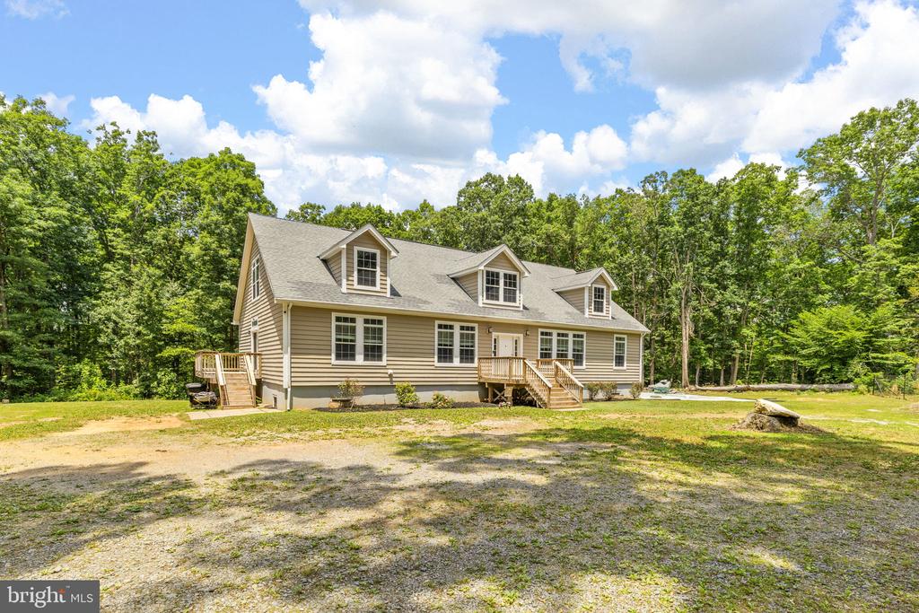 1271 APPLE GROVE RD, MINERAL, Virginia 23117, 5 Bedrooms Bedrooms, ,3 BathroomsBathrooms,Residential,14,1271 APPLE GROVE RD,VALA2010080 MLS # VALA2010080 1271 APPLE GROVE RD, MINERAL, Virginia 23117, 5 Bedrooms Bedrooms, ,3 BathroomsBathrooms,Residential,14,1271 APPLE GROVE RD,VALA2010080 MLS # VALA2010080