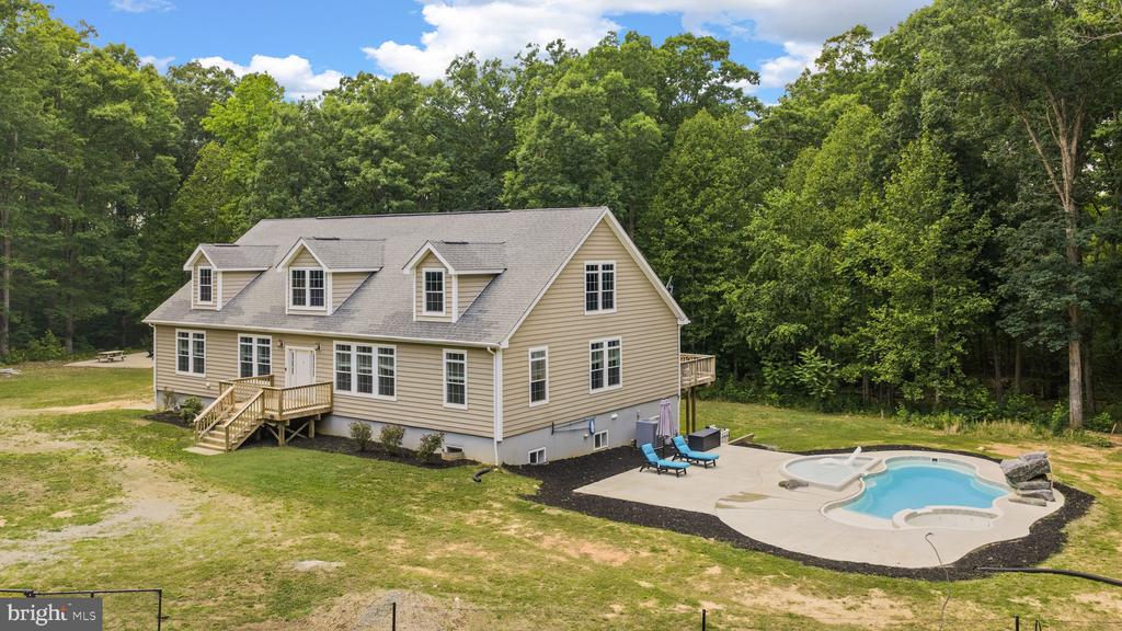 1271 APPLE GROVE RD, MINERAL, Virginia 23117, 5 Bedrooms Bedrooms, ,3 BathroomsBathrooms,Residential,14,1271 APPLE GROVE RD,VALA2010080 MLS # VALA2010080 1271 APPLE GROVE RD, MINERAL, Virginia 23117, 5 Bedrooms Bedrooms, ,3 BathroomsBathrooms,Residential,14,1271 APPLE GROVE RD,VALA2010080 MLS # VALA2010080