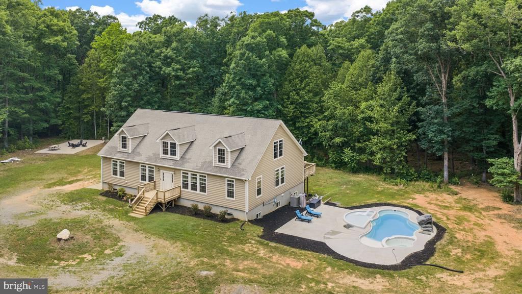 1271 APPLE GROVE RD, MINERAL, Virginia 23117, 5 Bedrooms Bedrooms, ,3 BathroomsBathrooms,Residential,14,1271 APPLE GROVE RD,VALA2010080 MLS # VALA2010080 1271 APPLE GROVE RD, MINERAL, Virginia 23117, 5 Bedrooms Bedrooms, ,3 BathroomsBathrooms,Residential,14,1271 APPLE GROVE RD,VALA2010080 MLS # VALA2010080