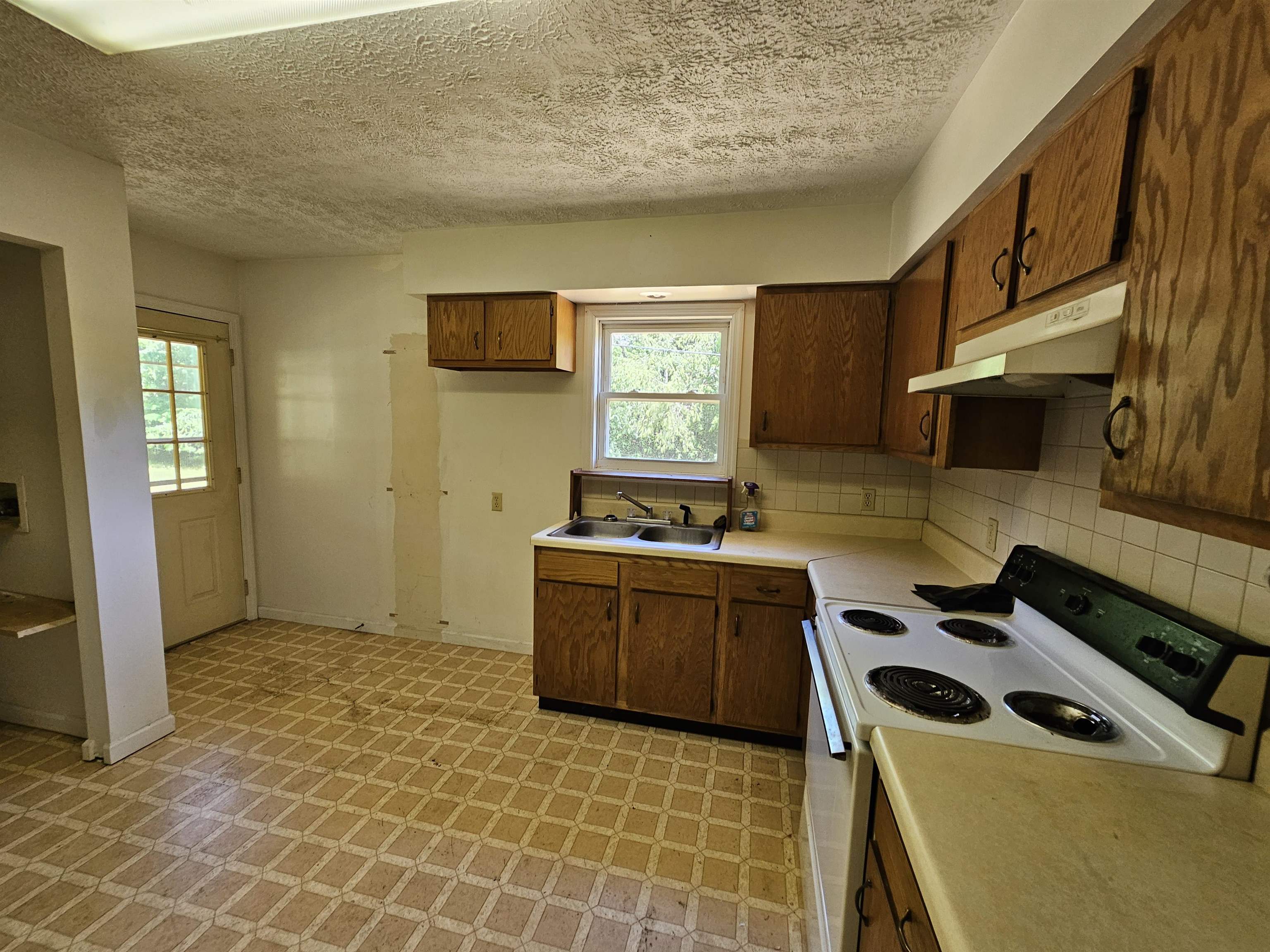 2105 COLES MOUNTAIN RD, HOT SPRINGS, Virginia 24445, 1 Bedroom Bedrooms, ,1 BathroomBathrooms,Residential,14,2105 COLES MOUNTAIN RD,678606 MLS # 678606