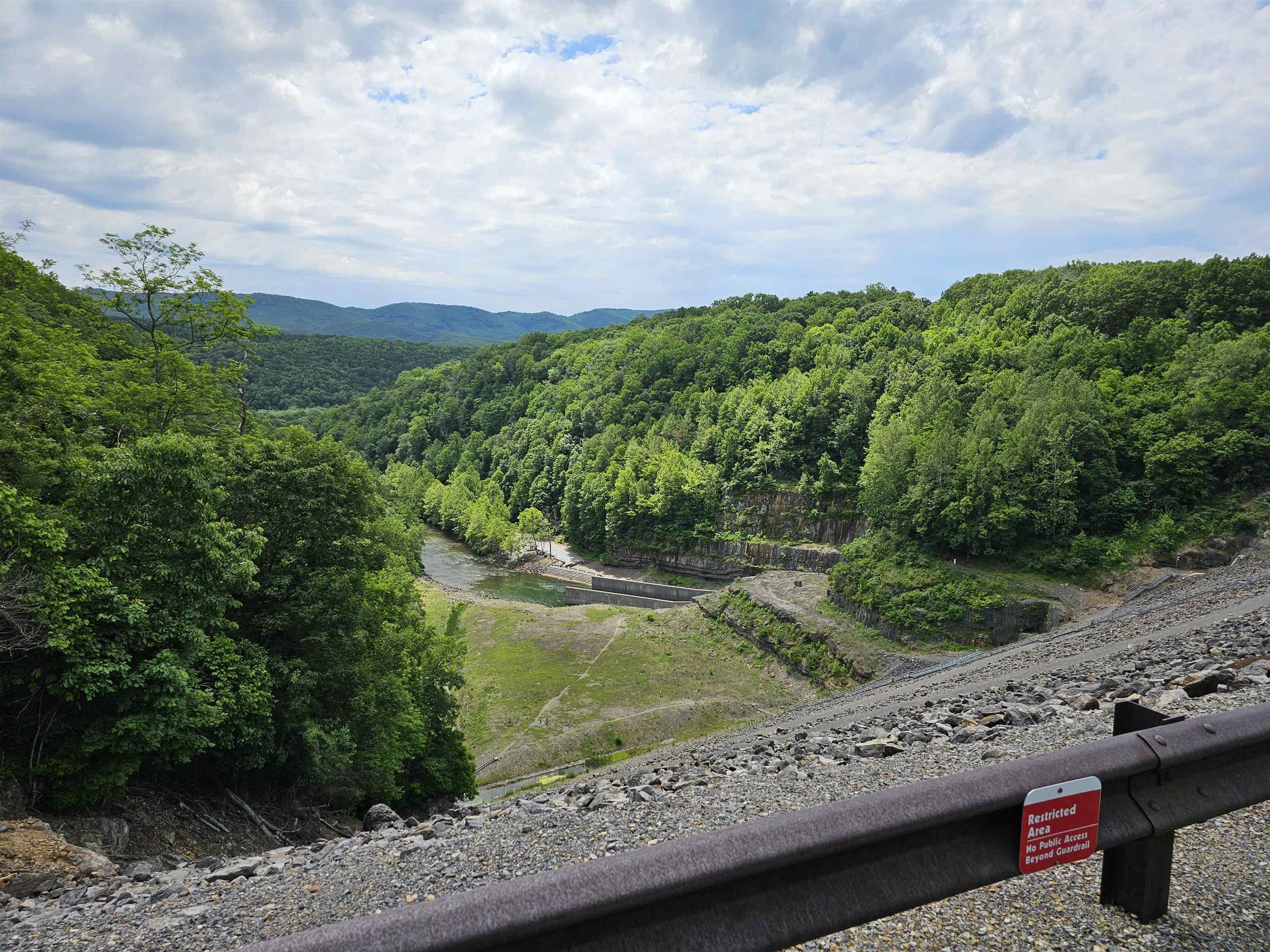 2105 COLES MOUNTAIN RD, HOT SPRINGS, Virginia 24445, 1 Bedroom Bedrooms, ,1 BathroomBathrooms,Residential,14,2105 COLES MOUNTAIN RD,678606 MLS # 678606