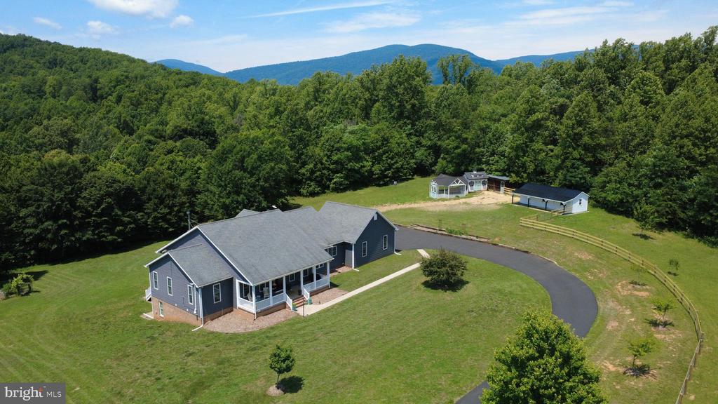 1225 MIDDLE RIVER RD, STANARDSVILLE, Virginia 22973, 6 Bedrooms Bedrooms, ,5 BathroomsBathrooms,Residential,14,1225 MIDDLE RIVER RD,VAGR2000858 MLS # VAGR2000858