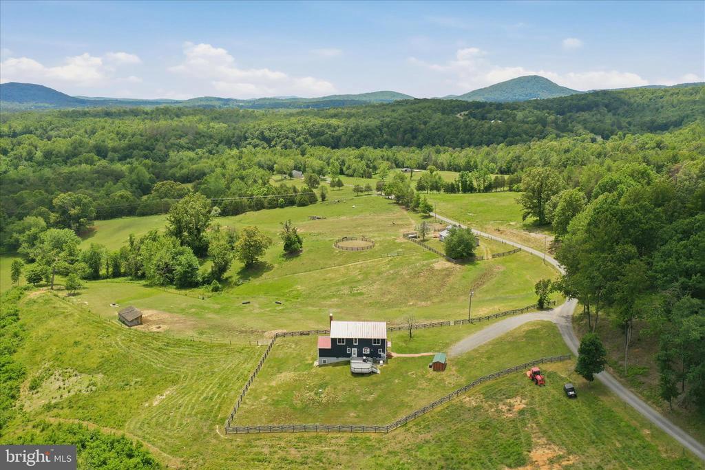 59 HARRY SETTLE RD, CASTLETON, Virginia 22716, 4 Bedrooms Bedrooms, ,2 BathroomsBathrooms,Residential,14,59 HARRY SETTLE RD,VARP2002682 MLS # VARP2002682