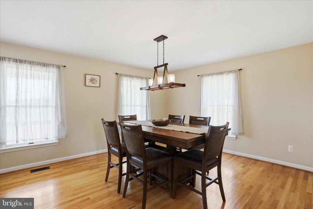 59 HARRY SETTLE RD, CASTLETON, Virginia 22716, 4 Bedrooms Bedrooms, ,2 BathroomsBathrooms,Residential,14,59 HARRY SETTLE RD,VARP2002682 MLS # VARP2002682