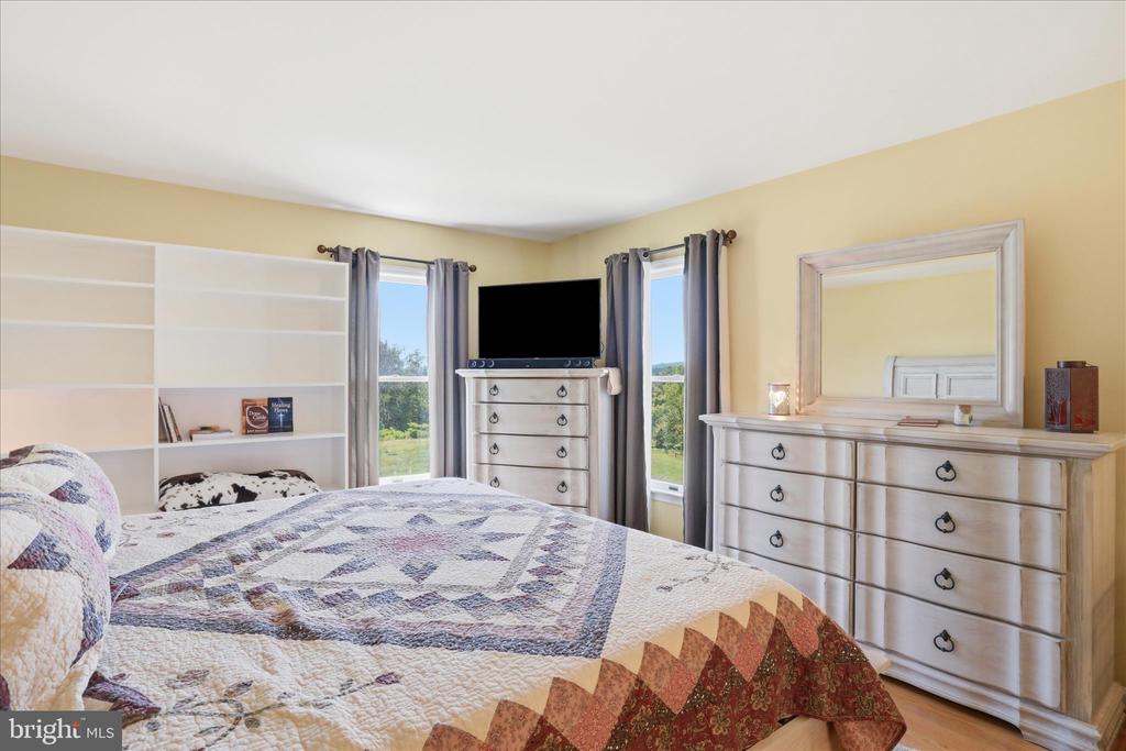 59 HARRY SETTLE RD, CASTLETON, Virginia 22716, 4 Bedrooms Bedrooms, ,2 BathroomsBathrooms,Residential,14,59 HARRY SETTLE RD,VARP2002682 MLS # VARP2002682