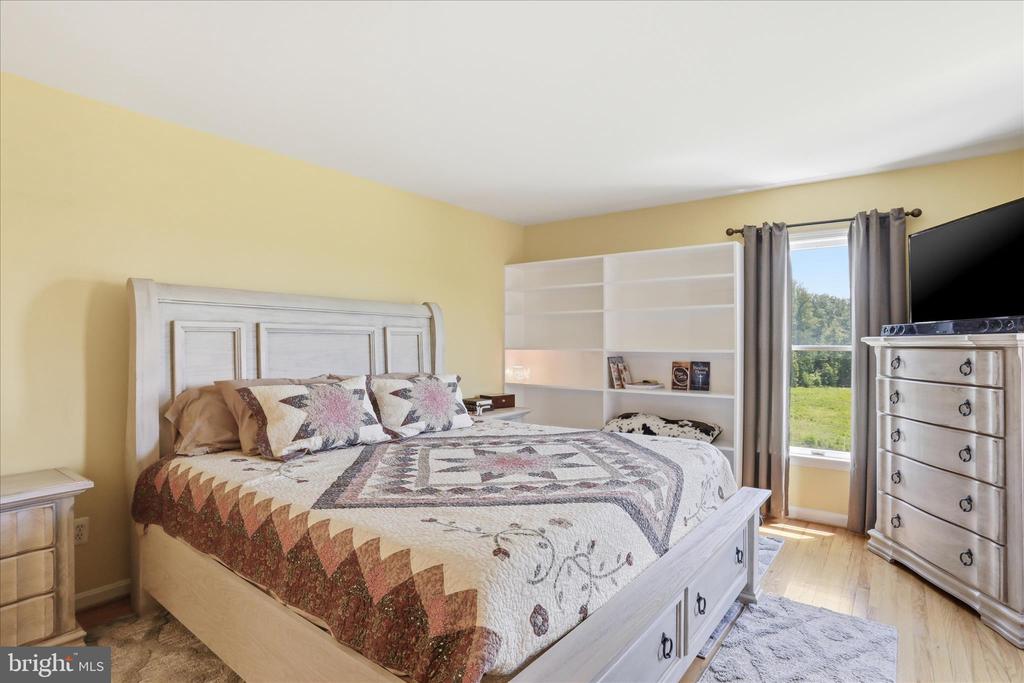 59 HARRY SETTLE RD, CASTLETON, Virginia 22716, 4 Bedrooms Bedrooms, ,2 BathroomsBathrooms,Residential,14,59 HARRY SETTLE RD,VARP2002682 MLS # VARP2002682