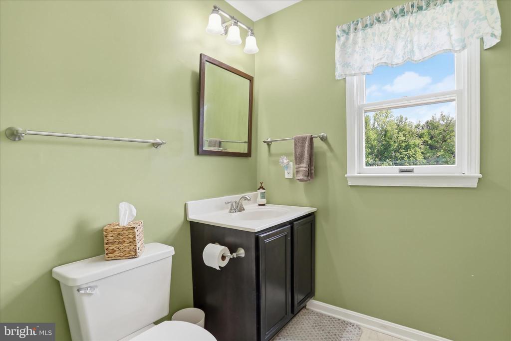 59 HARRY SETTLE RD, CASTLETON, Virginia 22716, 4 Bedrooms Bedrooms, ,2 BathroomsBathrooms,Residential,14,59 HARRY SETTLE RD,VARP2002682 MLS # VARP2002682