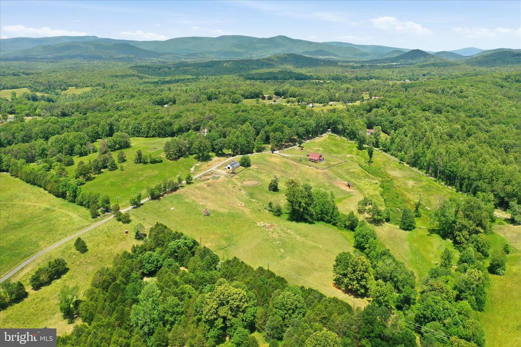 59 HARRY SETTLE RD, CASTLETON, Virginia 22716, 4 Bedrooms Bedrooms, ,2 BathroomsBathrooms,Residential,14,59 HARRY SETTLE RD,VARP2002682 MLS # VARP2002682
