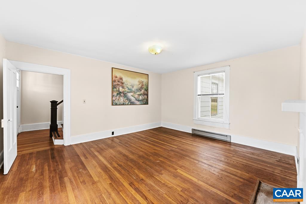 25805 N JAMES MADISON HWY, NEW CANTON, Virginia 23123, 3 Bedrooms Bedrooms, ,1 BathroomBathrooms,Residential,14,25805 N JAMES MADISON HWY,675053 MLS # 675053