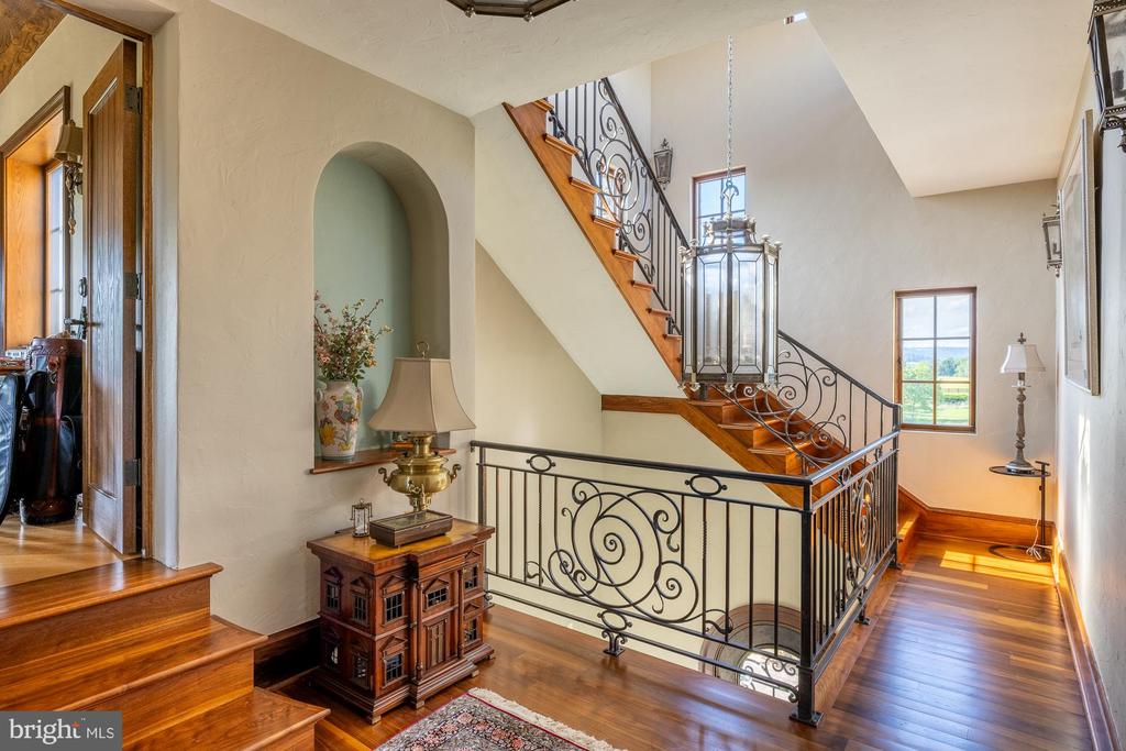 2525 GIBSON CT, DELAPLANE, Virginia 20144, 4 Bedrooms Bedrooms, ,3 BathroomsBathrooms,Residential,14,2525 GIBSON CT,VAFQ2022392 MLS # VAFQ2022392