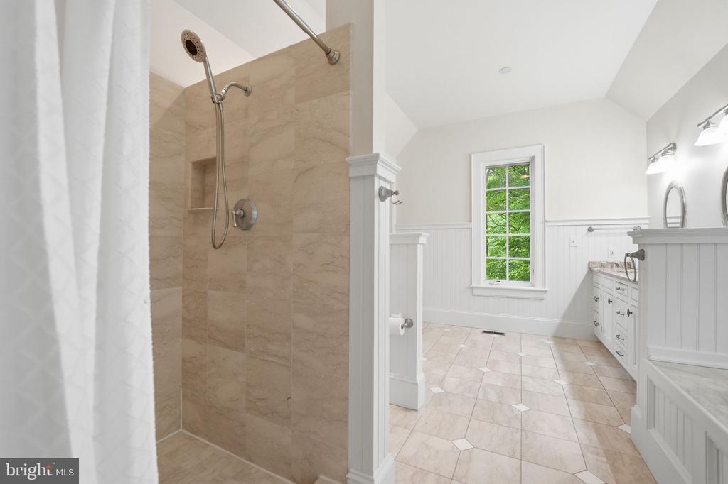3665 CREELS LN, THE PLAINS, Virginia 20198, 6 Bedrooms Bedrooms, ,6 BathroomsBathrooms,Residential,14,3665 CREELS LN,VAFQ2021256 MLS # VAFQ2021256