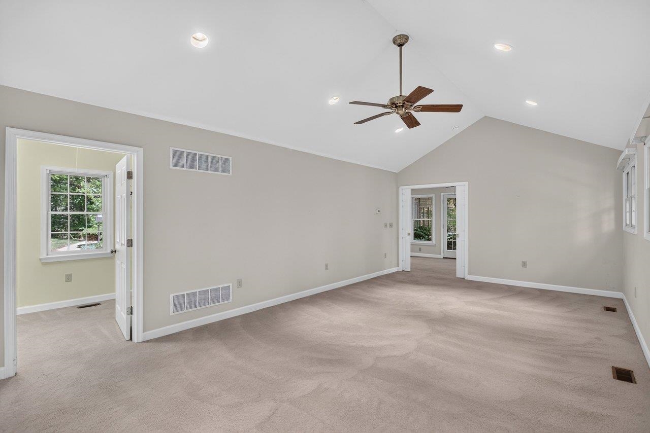 926 TRINITY CHURCH RD, ROCKINGHAM, Virginia 22802, 4 Bedrooms Bedrooms, ,3 BathroomsBathrooms,Residential,14,926 TRINITY CHURCH RD,678725 MLS # 678725