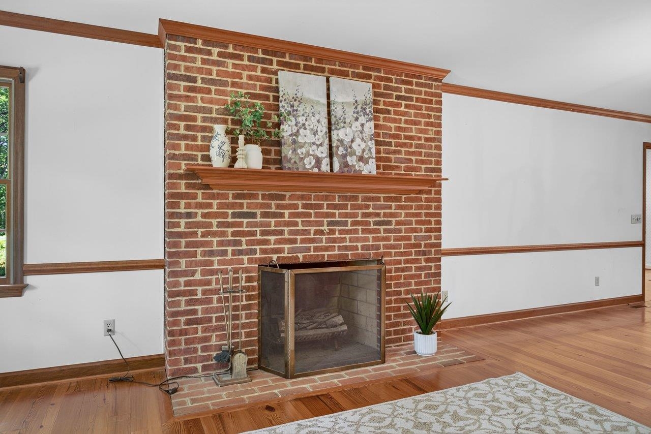 926 TRINITY CHURCH RD, ROCKINGHAM, Virginia 22802, 4 Bedrooms Bedrooms, ,3 BathroomsBathrooms,Residential,14,926 TRINITY CHURCH RD,678725 MLS # 678725