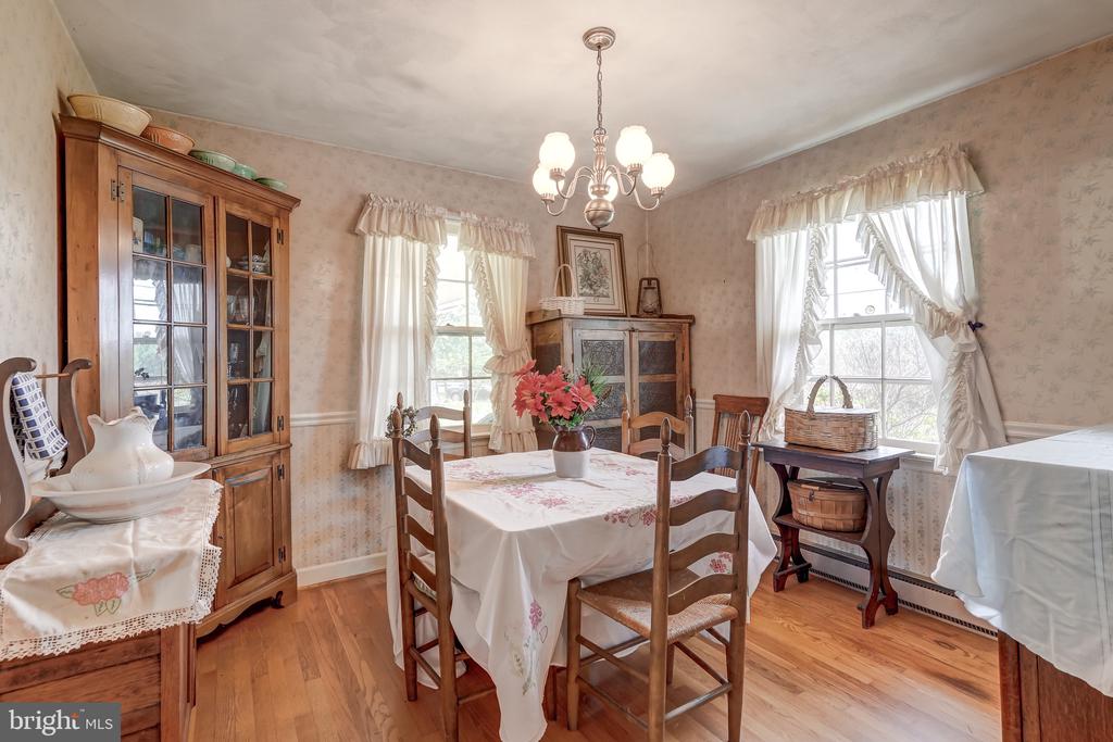 8858 POINDEXTER RD, LOUISA, Virginia 23093, 3 Bedrooms Bedrooms, ,3 BathroomsBathrooms,Residential,14,8858 POINDEXTER RD,VALA2010124 MLS # VALA2010124