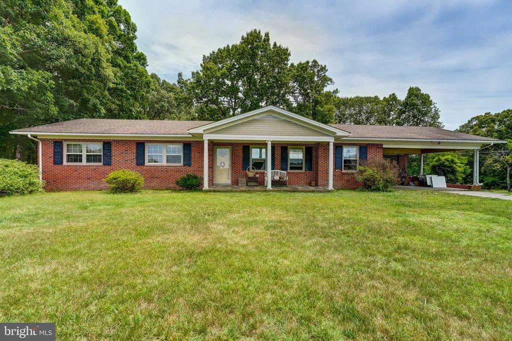 8858 POINDEXTER RD, LOUISA, Virginia 23093, 3 Bedrooms Bedrooms, ,3 BathroomsBathrooms,Residential,14,8858 POINDEXTER RD,VALA2010124 MLS # VALA2010124