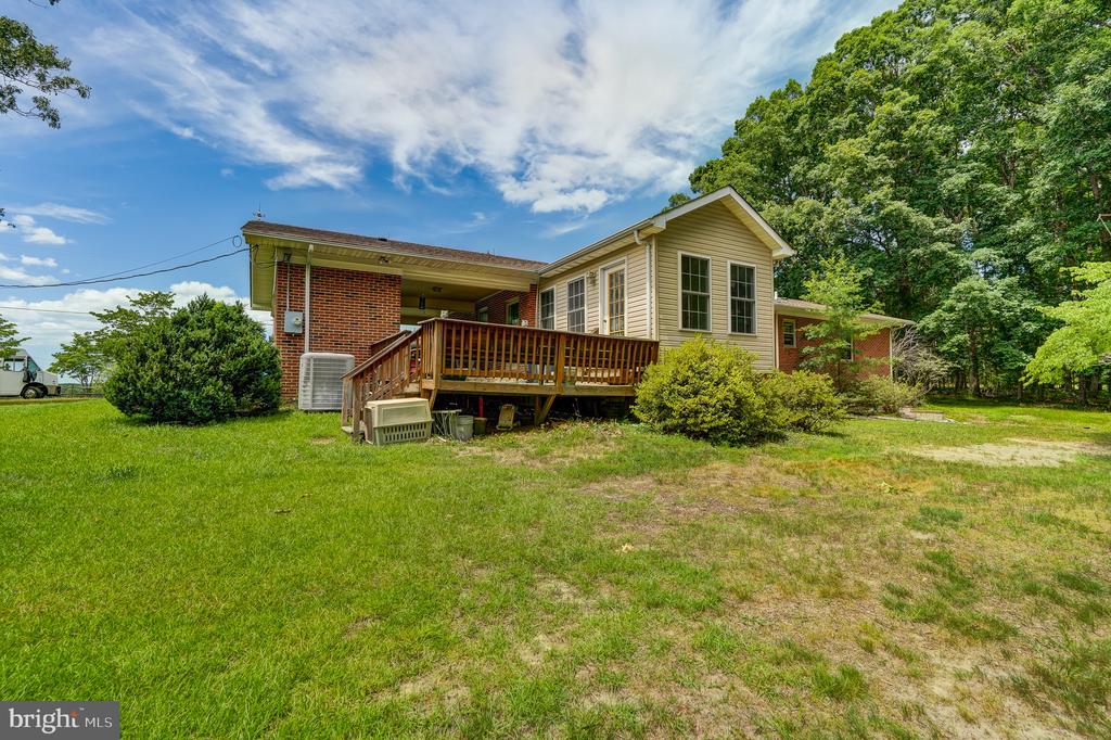 8858 POINDEXTER RD, LOUISA, Virginia 23093, 3 Bedrooms Bedrooms, ,3 BathroomsBathrooms,Residential,14,8858 POINDEXTER RD,VALA2010124 MLS # VALA2010124