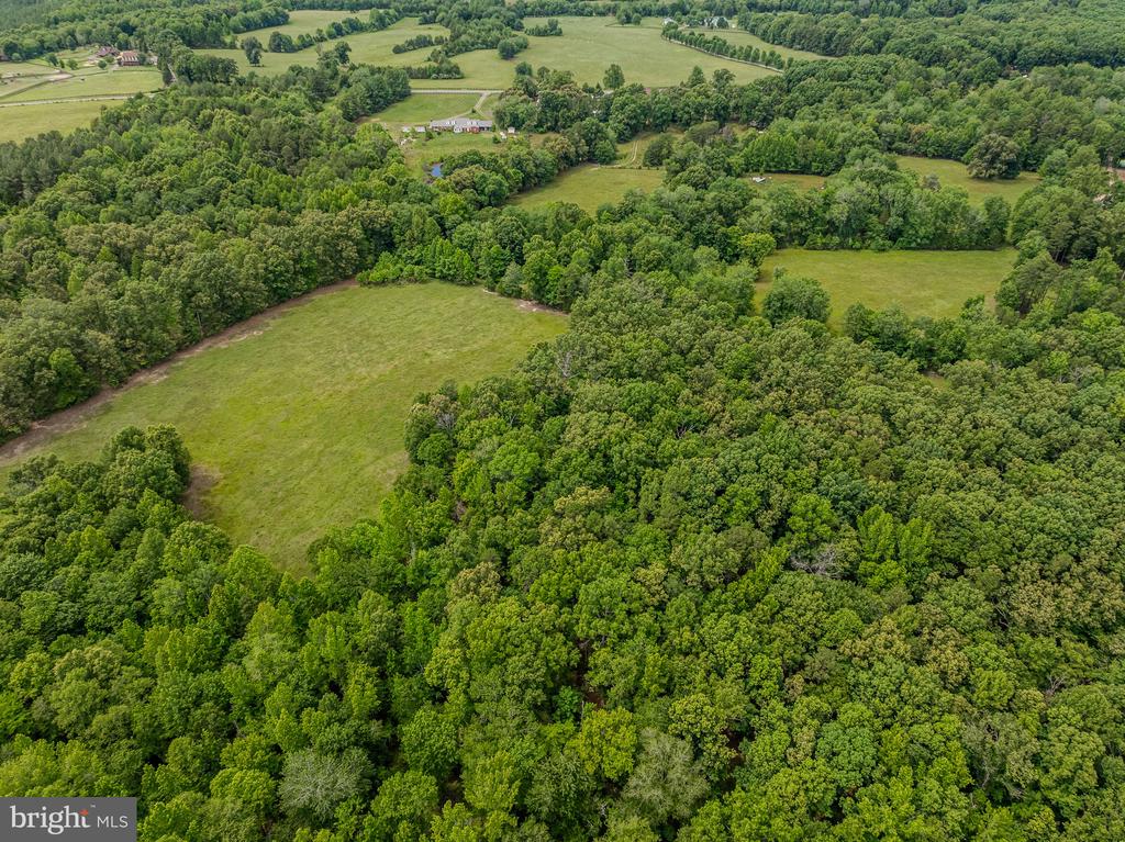 8858 POINDEXTER RD, LOUISA, Virginia 23093, 3 Bedrooms Bedrooms, ,3 BathroomsBathrooms,Residential,14,8858 POINDEXTER RD,VALA2010124 MLS # VALA2010124