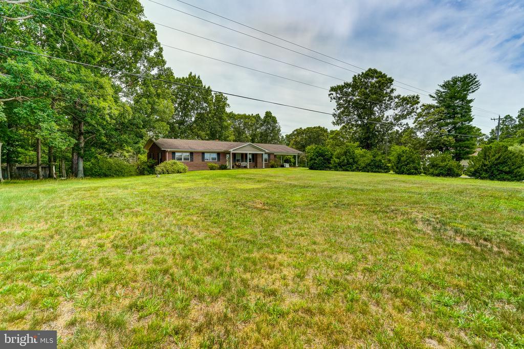 8858 POINDEXTER RD, LOUISA, Virginia 23093, 3 Bedrooms Bedrooms, ,3 BathroomsBathrooms,Residential,14,8858 POINDEXTER RD,VALA2010124 MLS # VALA2010124